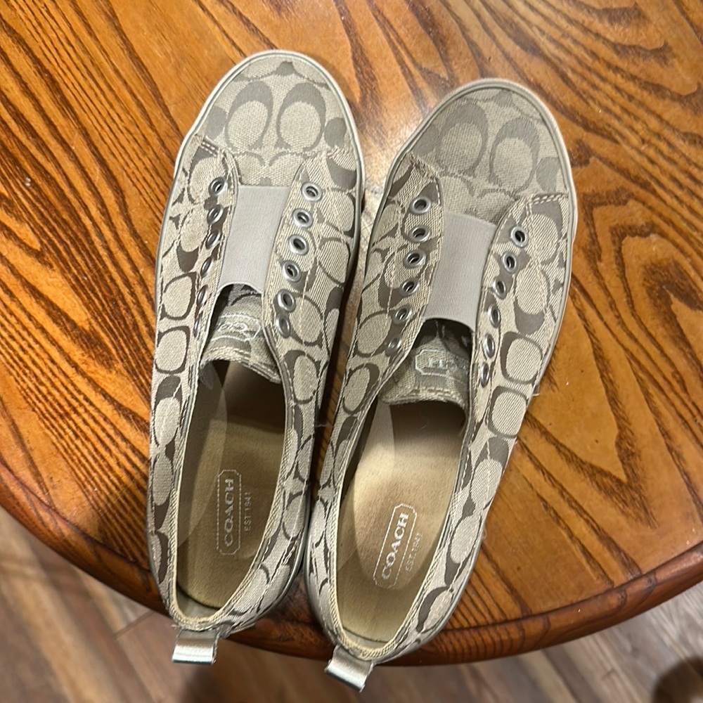 Coach Flats